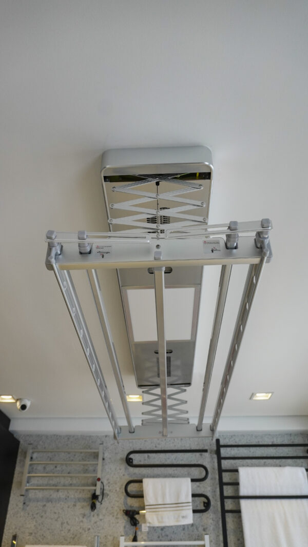 Varal Elétrico Aquecido | Ventilação quente e fria | Esteriliza |1.20 M ou 1.50 M |Extensível | Alumínio | Varal inteligente | Boutique dos Varais - Imagem 7
